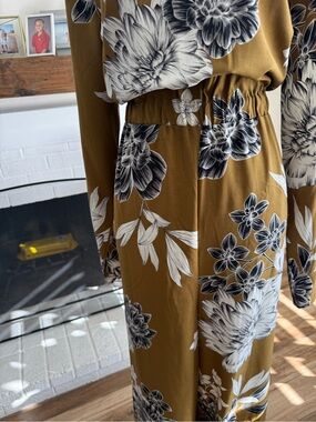 Who What Wear Olive Floral Long Sleeve Jumpsuit
